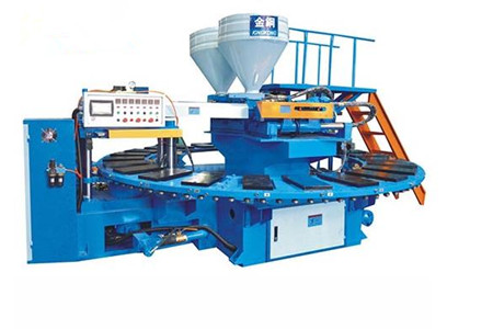 選擇混雙色注塑機廠家時應(yīng)該注意哪些問題呢？