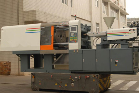 如何清洗伺服節(jié)能注塑機螺桿？清洗方法分享！