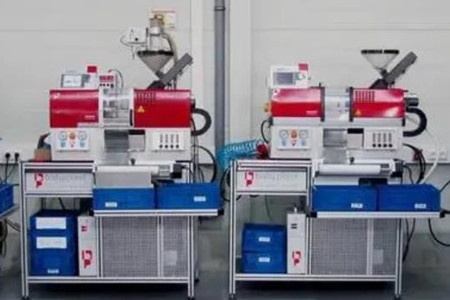 微型注塑機(jī)的價(jià)格范圍，幾萬(wàn)元到數(shù)十萬(wàn)元！