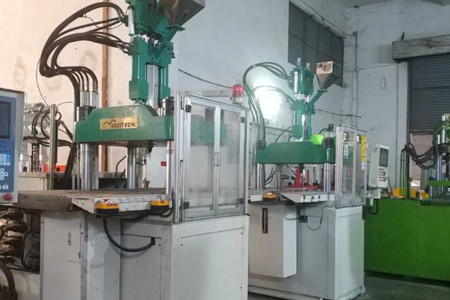 立式高速注塑機(jī)如何控制溫度？掌握這四點(diǎn)！