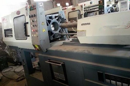 混雙色臥式注塑機(jī)的射出速度和壓力參數(shù)如何調(diào)節(jié)？