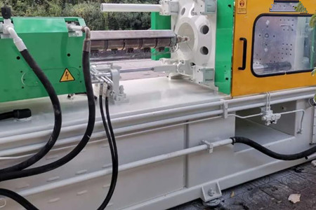 大型二板注塑機導軌腐蝕了如何修復？