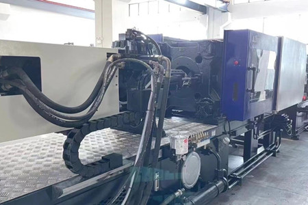 如何選擇混雙色注塑機(jī)？看完后漲知識！